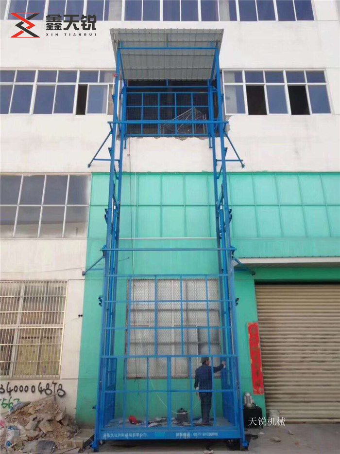 克拉玛依室外导轨式升降机